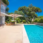 80m² Dans Piscine * Fréjus