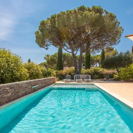 80m² Dans Piscine Fréjus