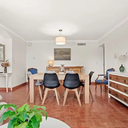 80m² Dans Piscine Lägenhet Fréjus