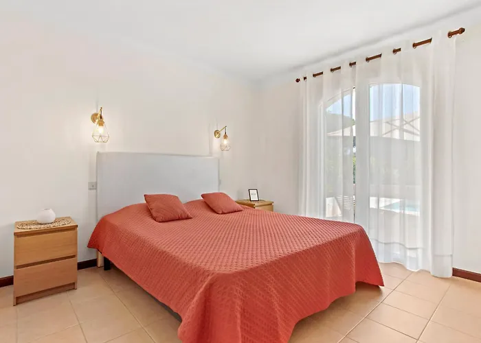 Lägenhet 80m² Dans Piscine Fréjus